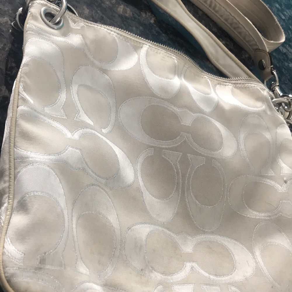 Coach purse - Picture 5 of 8